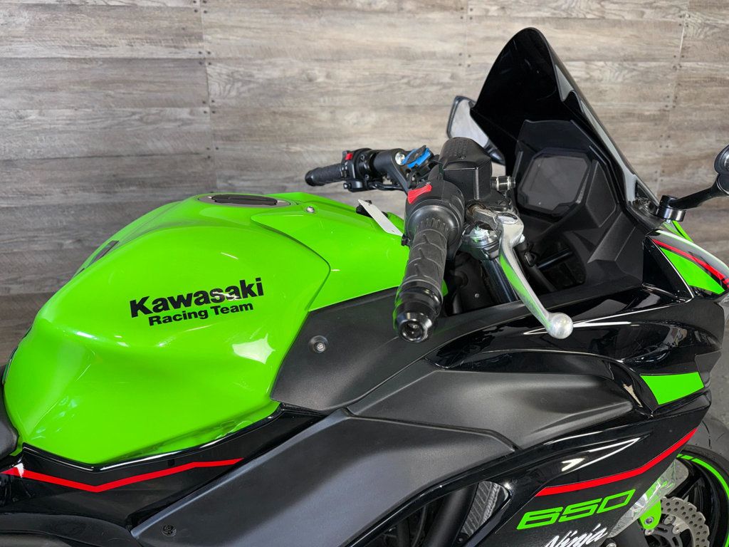 2022 Kawasaki Ninja 650 KRT SUPER CLEAN! - 23032854 - 4