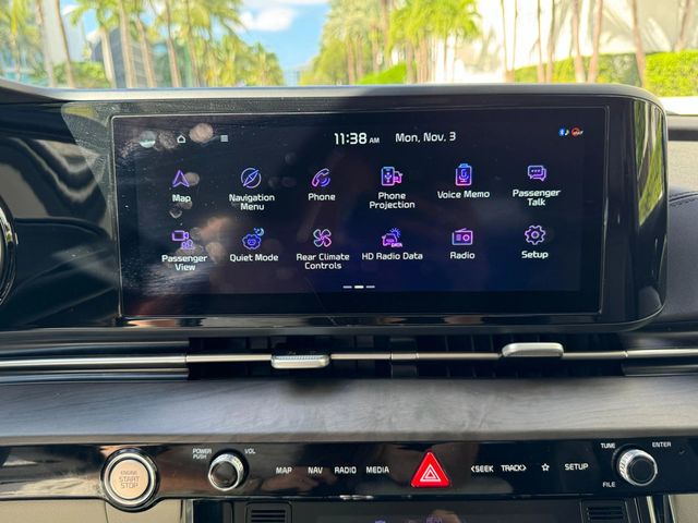 2022 Kia Carnival SX Minivan 4D - 22941303 - 32