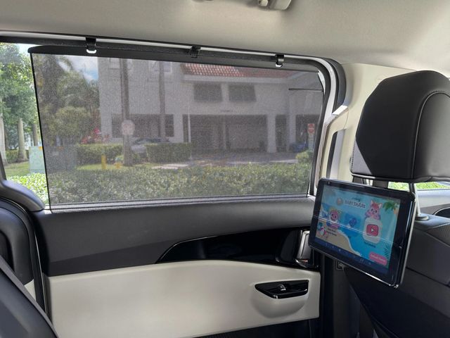 2022 Kia Carnival SX Minivan 4D - 22941303 - 35