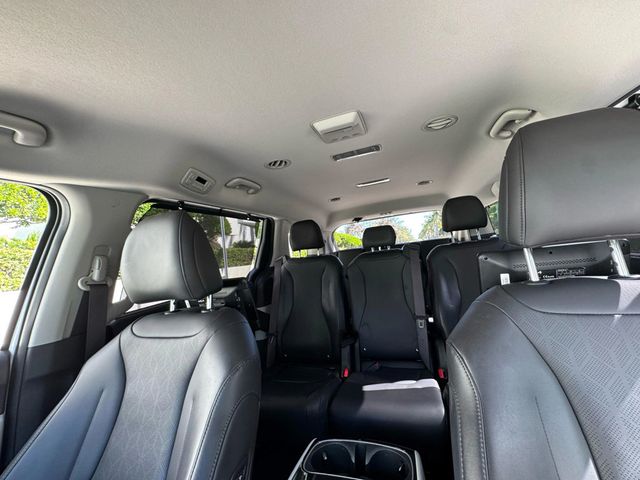 2022 Kia Carnival SX Minivan 4D - 22941303 - 44