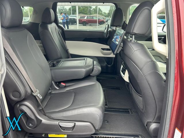 2022 Kia Carnival SX Minivan 4D - 23083760 - 17