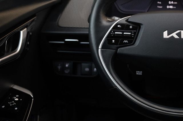 2022 Kia EV6 GT-Line - 23053511 - 30