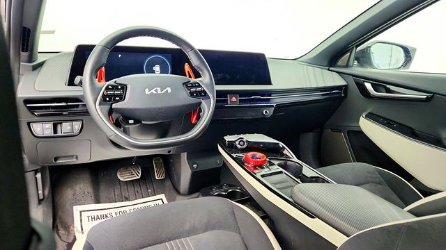2022 Kia EV6 GT-Line AWD with Suede Seat Package - 22963431 - 10