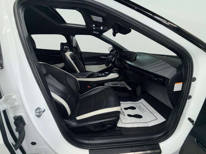 2022 Kia EV6 GT-Line RWD - 23012857 - 26