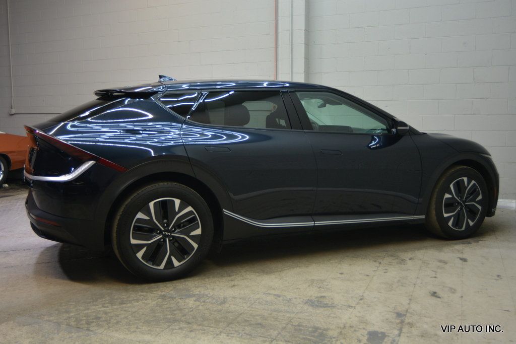 2022 Kia EV6 Light RWD - 23055815 - 30
