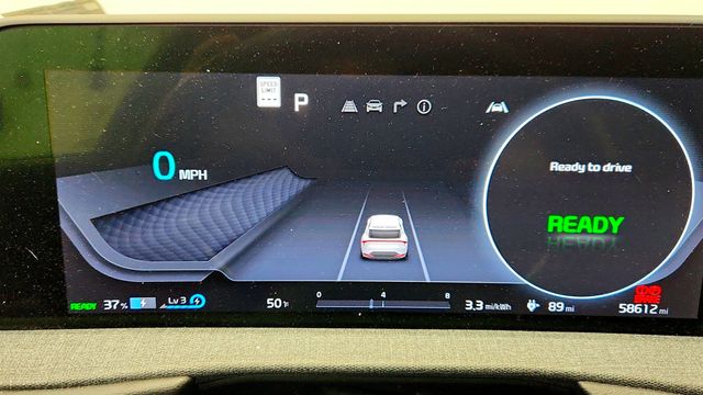 2022 Kia EV6 Wind AWD with Technology Package - 22969702 - 10