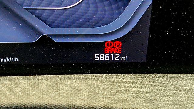 2022 Kia EV6 Wind AWD with Technology Package - 22969702 - 11