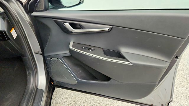 2022 Kia EV6 Wind AWD with Technology Package - 22969702 - 21