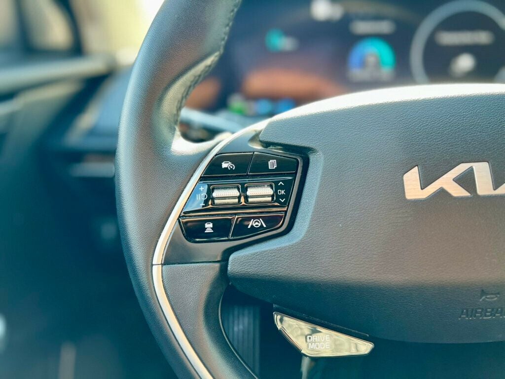 2022 Kia EV6 Wind photo 18