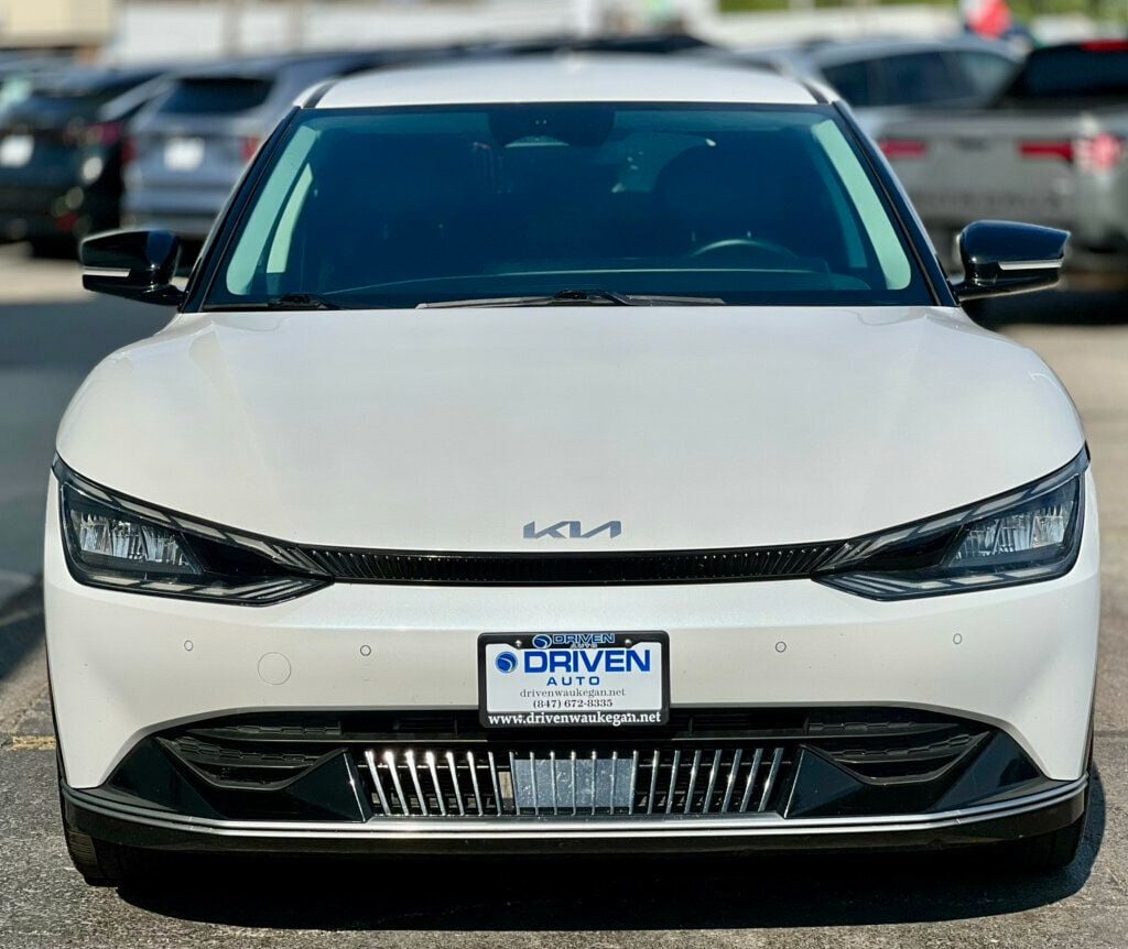 2022 Kia EV6 Wind photo 40
