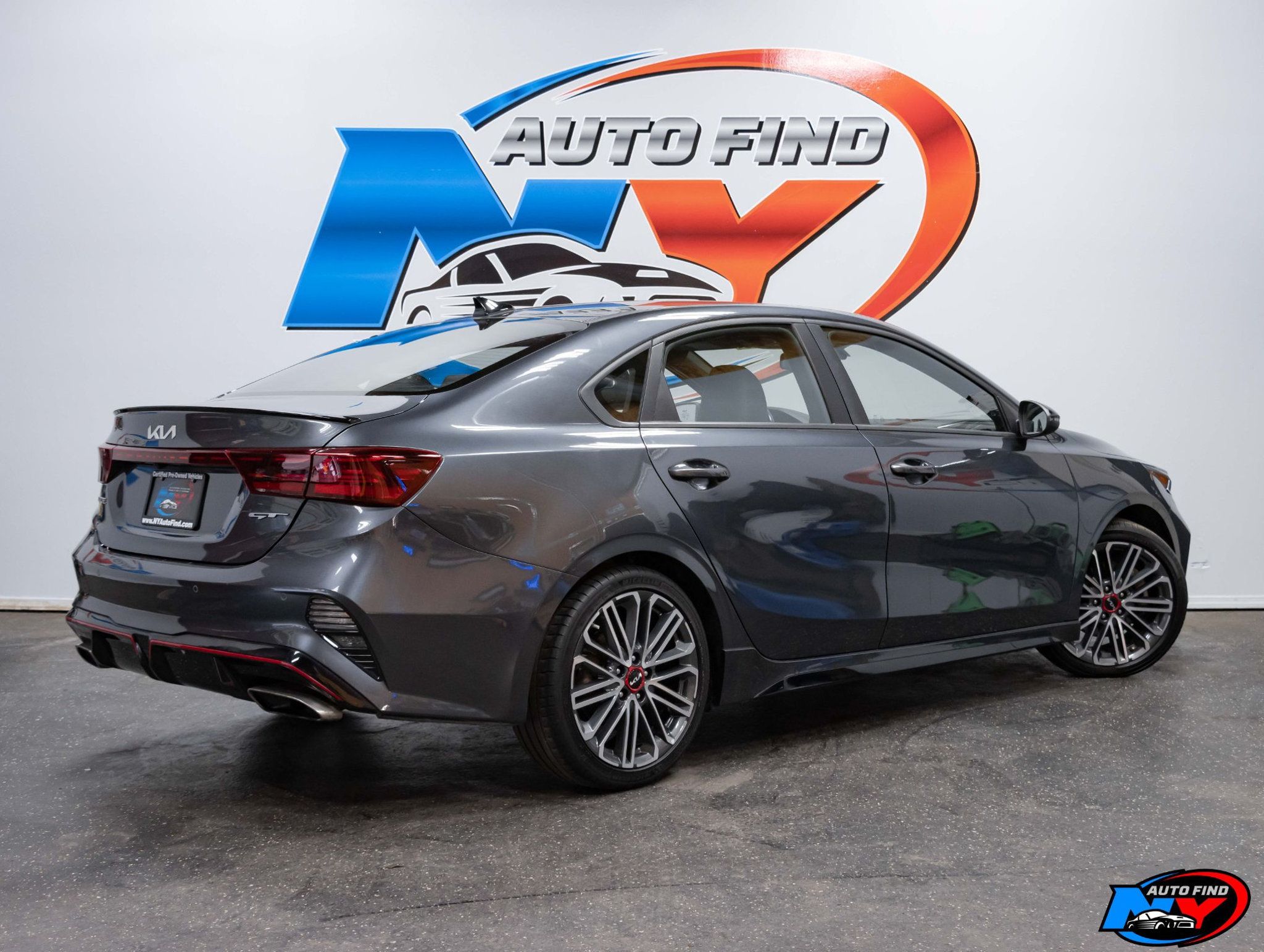2022 Kia Forte GT photo 3