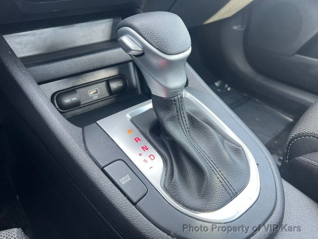 2022 Kia Forte FE IVT - 22933238 - 13
