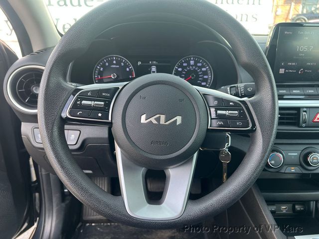 2022 Kia Forte FE IVT - 22933238 - 14