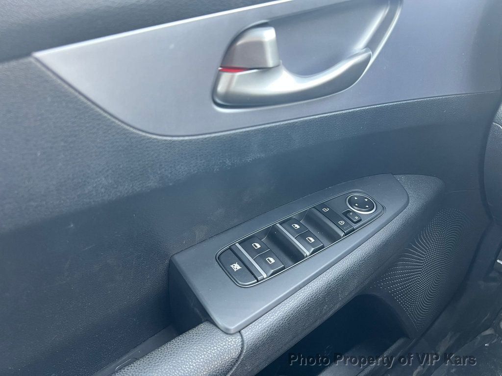 2022 Kia Forte FE IVT - 22933238 - 8