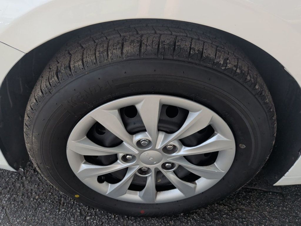 Kia Forte FE IVT photo 10