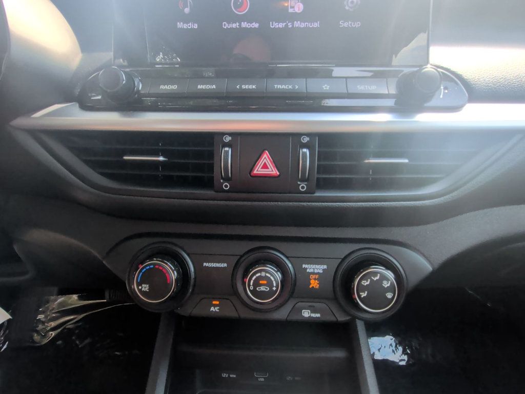Kia Forte FE IVT photo 19