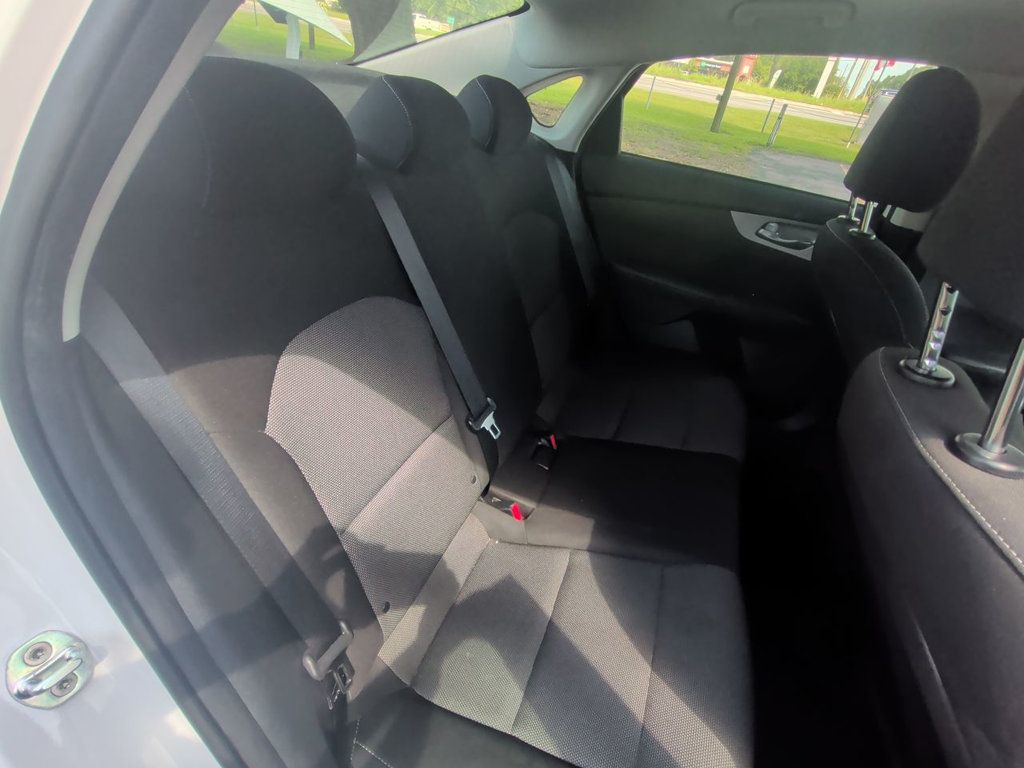 Kia Forte FE IVT photo 21