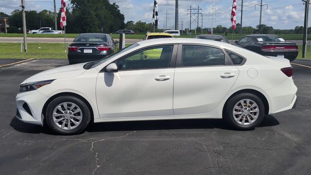 2022 Kia Forte FE IVT - 23036558 - 4