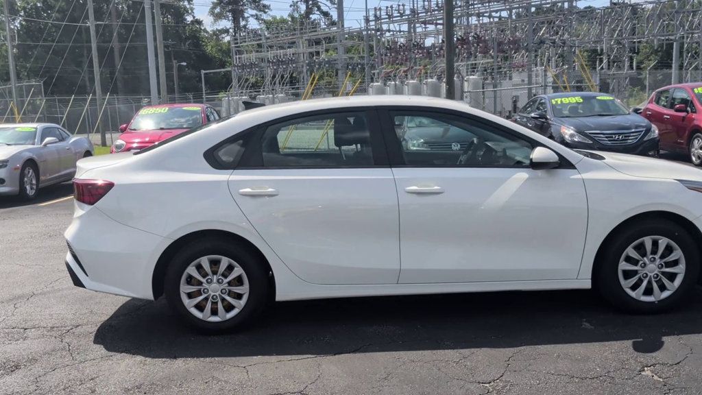 Kia Forte FE IVT photo 9