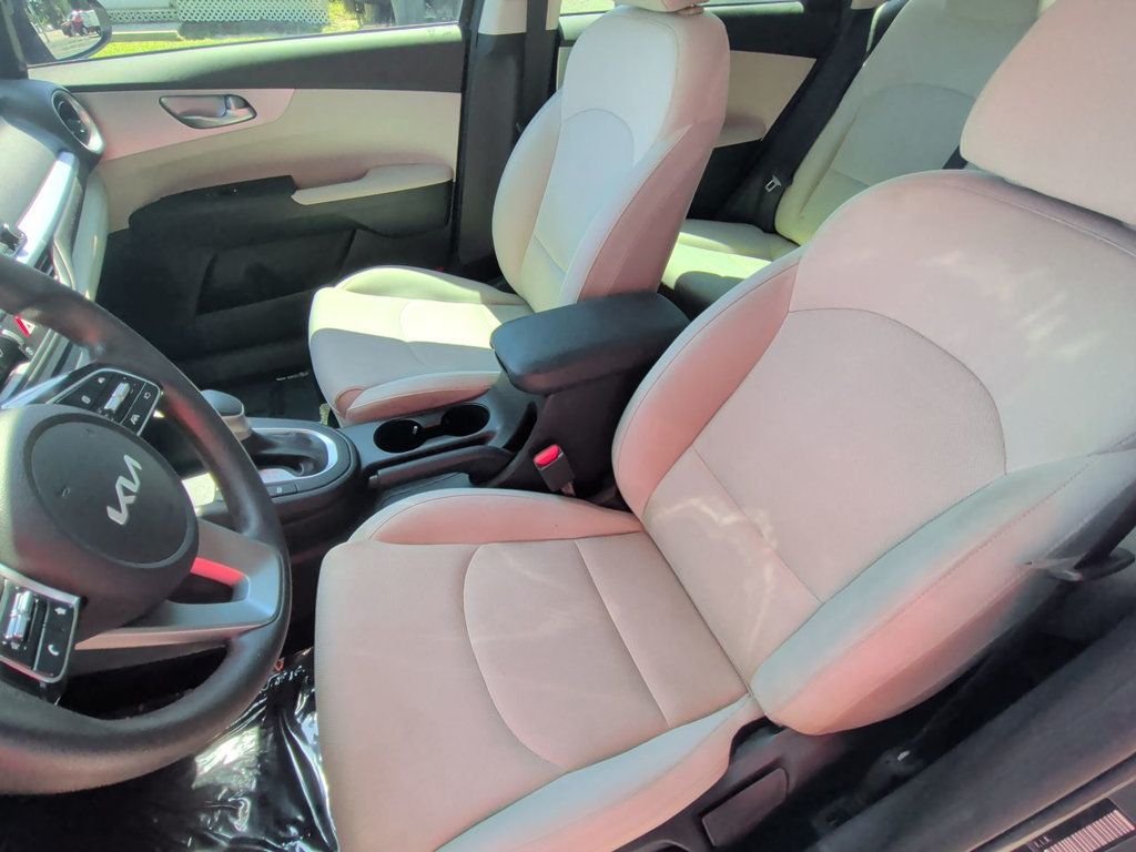Kia Forte FE IVT photo 14