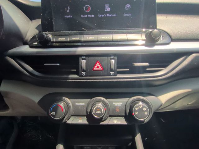 2022 Kia Forte FE IVT - 23067295 - 19