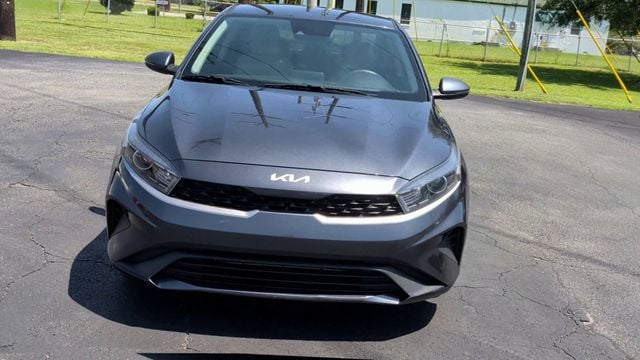 2022 Kia Forte FE IVT - 23067295 - 2