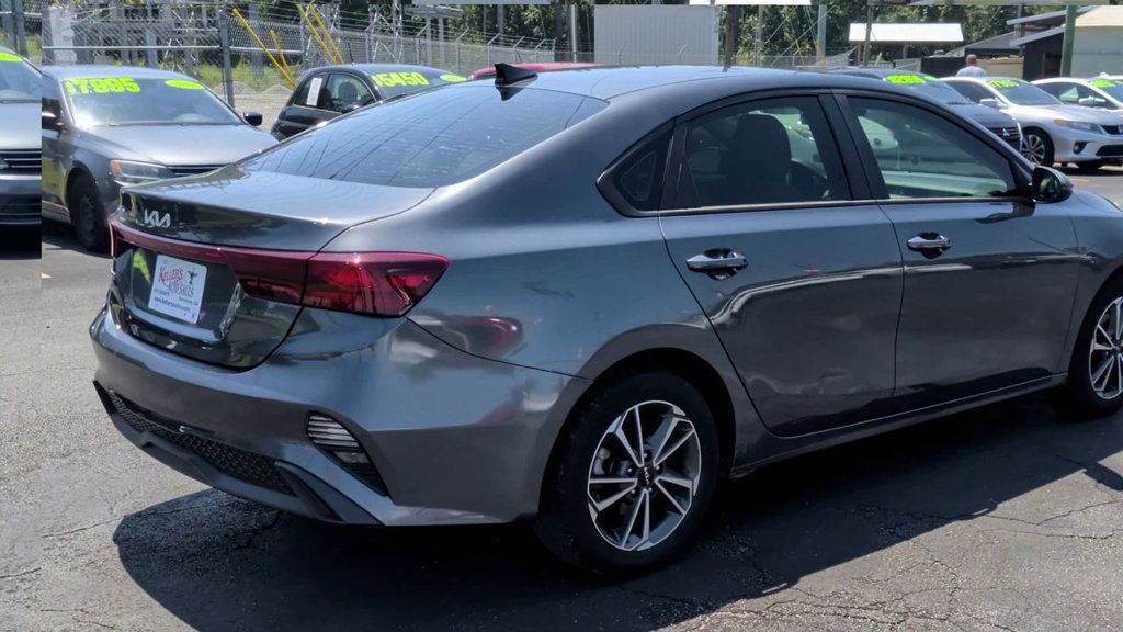 Kia Forte FE IVT photo 8
