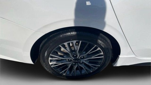 2022 Kia Forte GT-Line IVT - 23014102 - 18