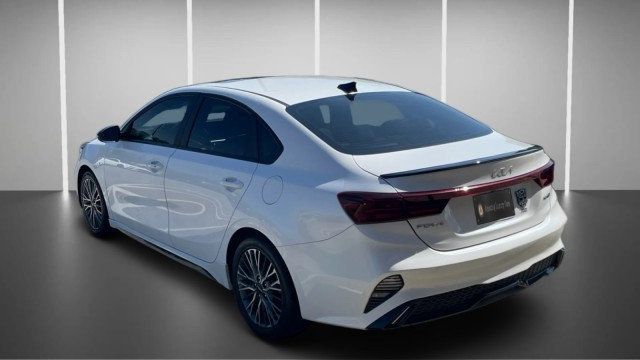 2022 Kia Forte GT-Line IVT - 23014102 - 4