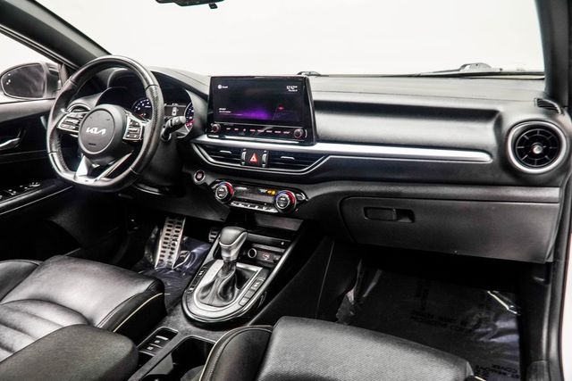 2022 Kia Forte GT-Line IVT - 22917924 - 14
