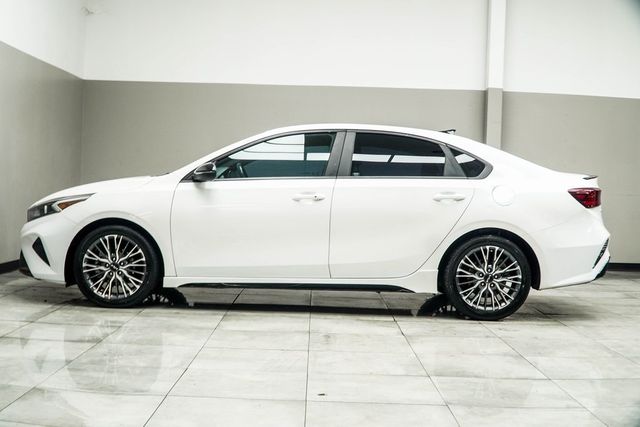 2022 Kia Forte GT-Line IVT - 22917924 - 8