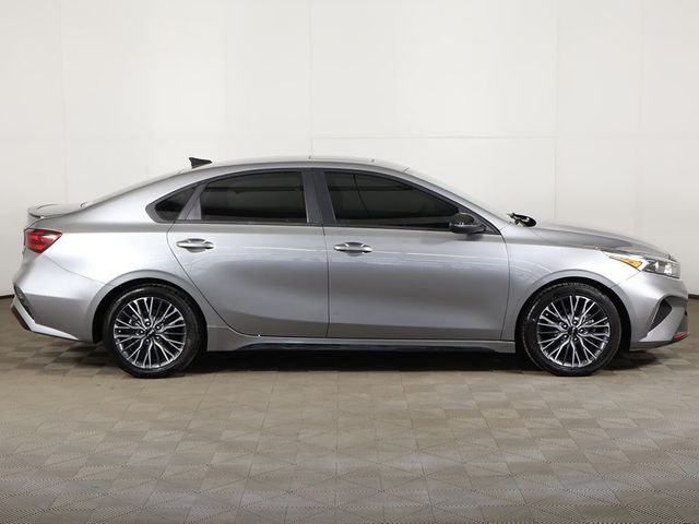 2022 Kia Forte GT-Line IVT - 22997549 - 19