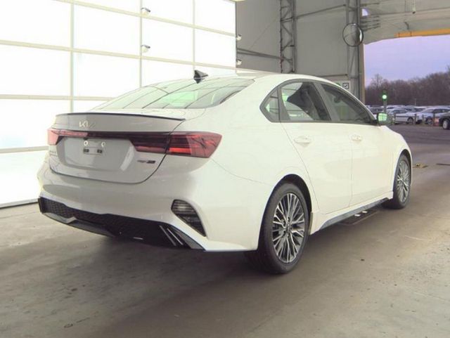 2022 Kia Forte GT-Line IVT - 23010859 - 2