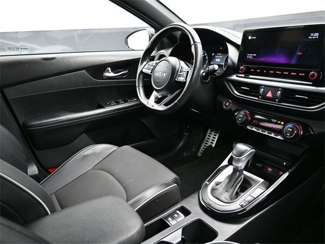 2022 Kia Forte GT-Line IVT - 22966407 - 17