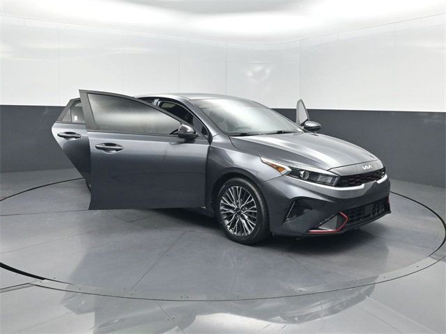 2022 Kia Forte GT-Line IVT - 22936715 - 39