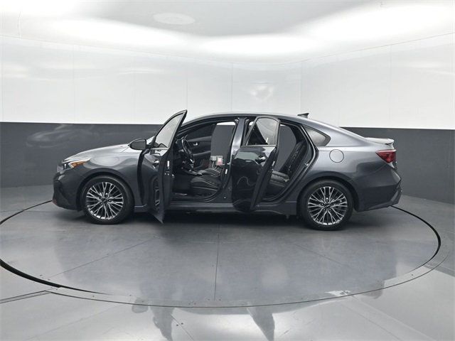 2022 Kia Forte GT-Line IVT - 22936715 - 40