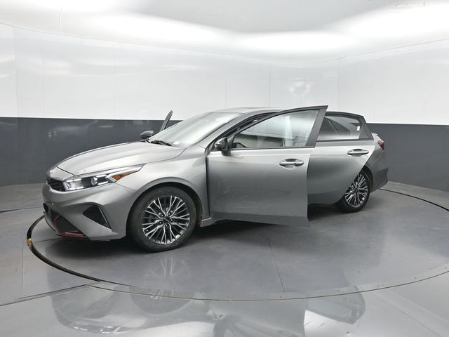 2022 Kia Forte GT-Line IVT - 23003171 - 31