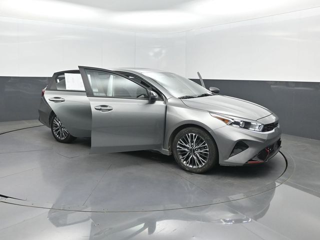 2022 Kia Forte GT-Line IVT - 23003171 - 33