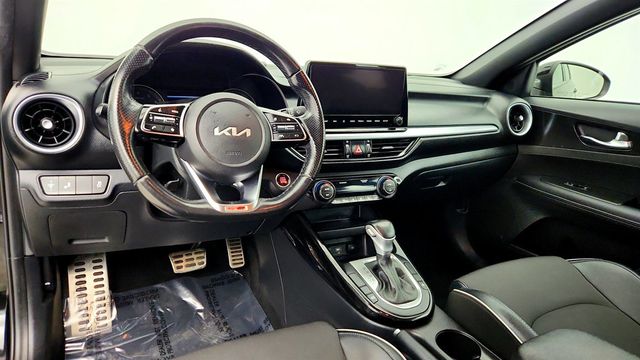2022 Kia Forte GT-Line IVT - 23010720 - 11