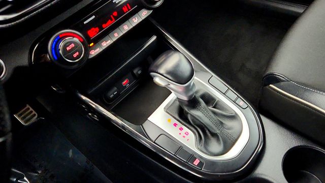 2022 Kia Forte GT-Line IVT - 23010720 - 15
