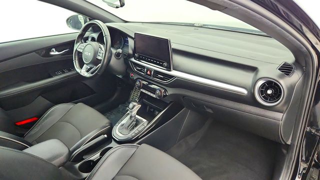 2022 Kia Forte GT-Line IVT - 23010720 - 24