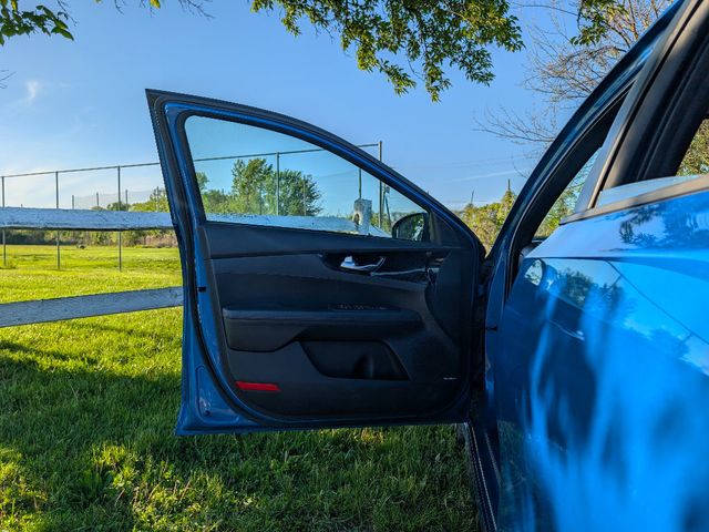 2022 Kia Forte GT Manual - 23023417 - 9