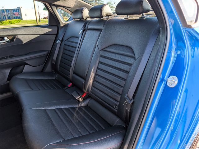 2022 Kia Forte GT Manual - 23023417 - 17
