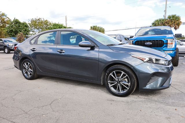 2022 KIA FORTE LXS IVT - 22984212 - 0