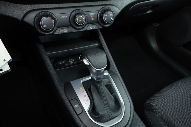 2022 KIA FORTE LXS IVT - 22984212 - 26