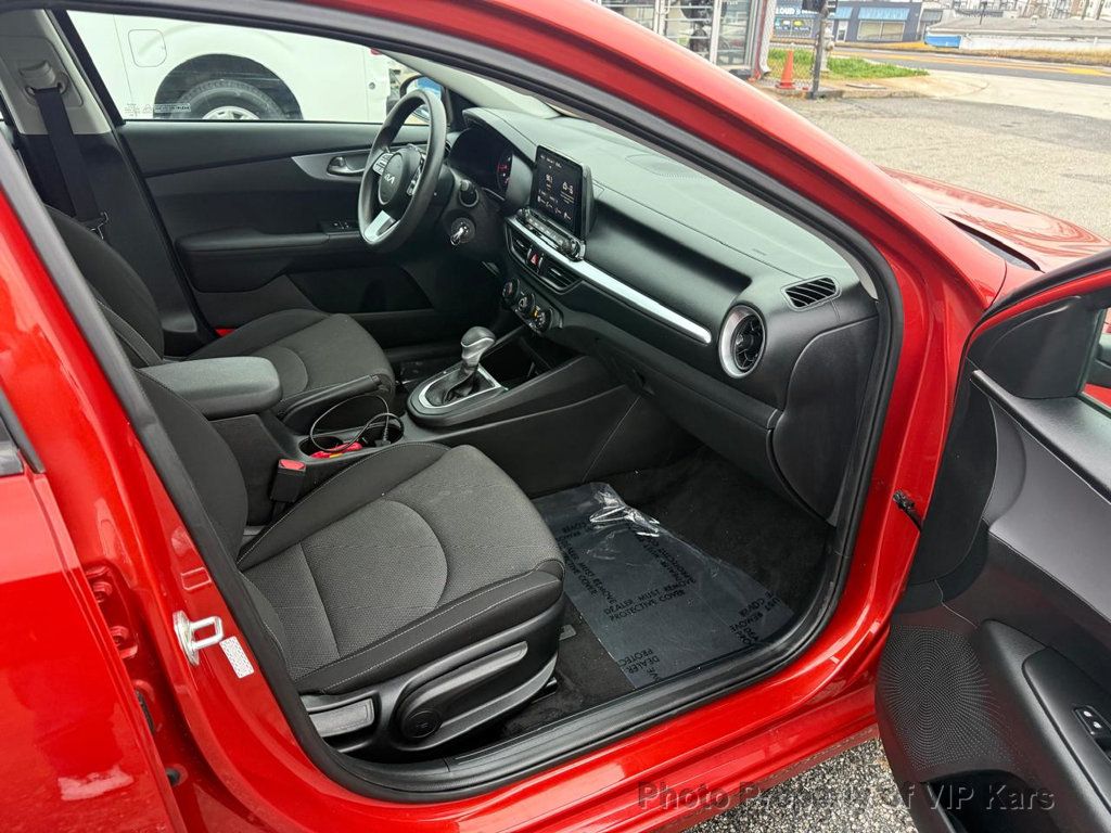 2022 Kia Forte LXS IVT - 22968449 - 9