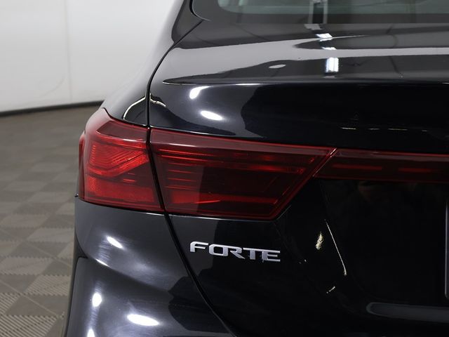 2022 Kia Forte LXS IVT - 22976541 - 13