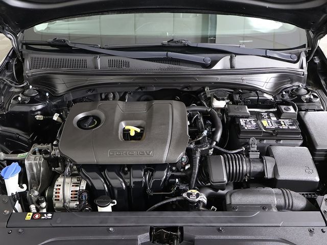 2022 Kia Forte LXS IVT - 22976541 - 18