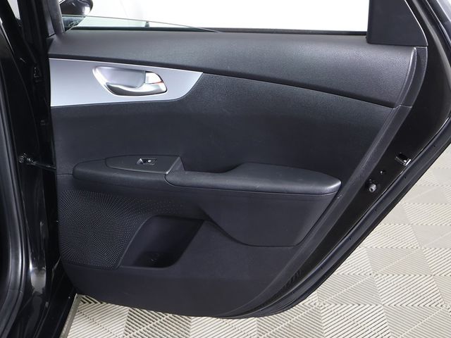 2022 Kia Forte LXS IVT - 22976541 - 23