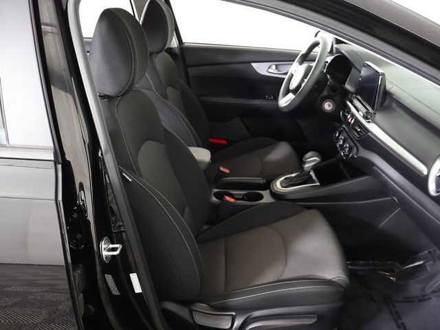 2022 Kia Forte LXS IVT - 22976541 - 27
